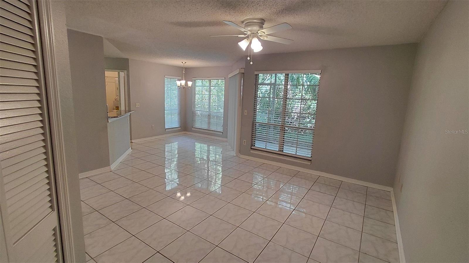 Image 4 of 38 For 4666 Pembrook Place 103