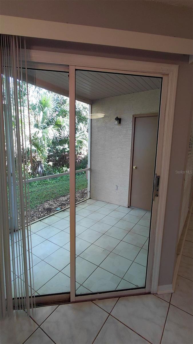 Image 9 of 38 For 4666 Pembrook Place 103