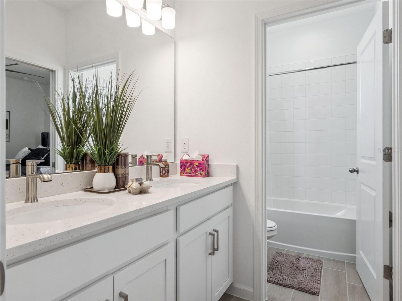 Image 18 of 25 For 591 Via Bella Court