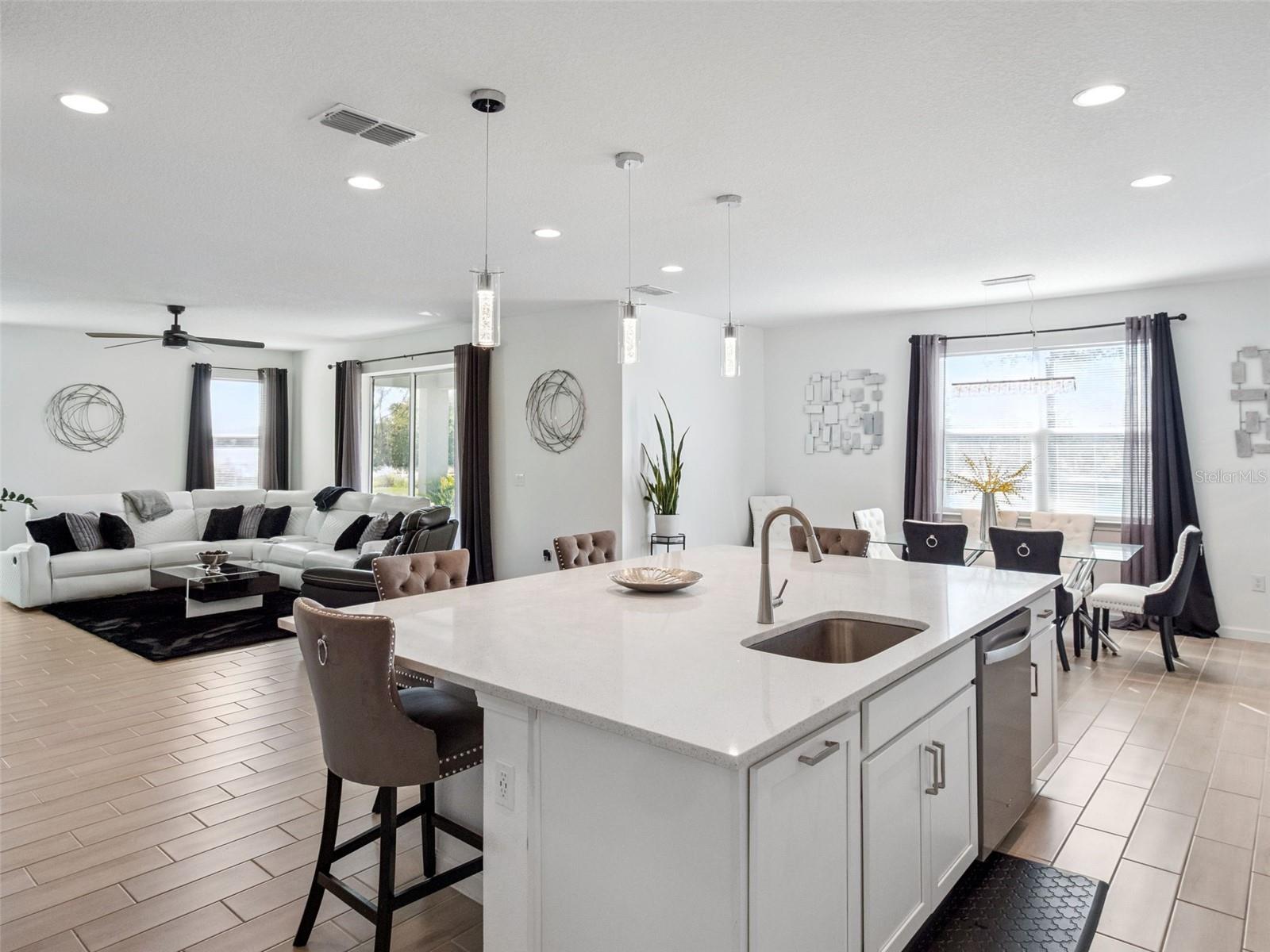 Image 9 of 25 For 591 Via Bella Court