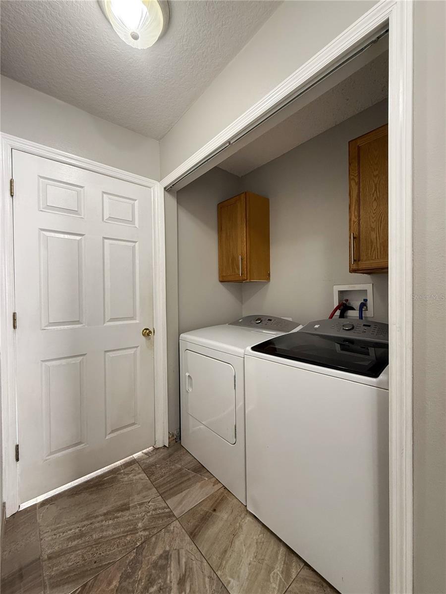 Image 23 of 31 For 774 Lobelia Dr