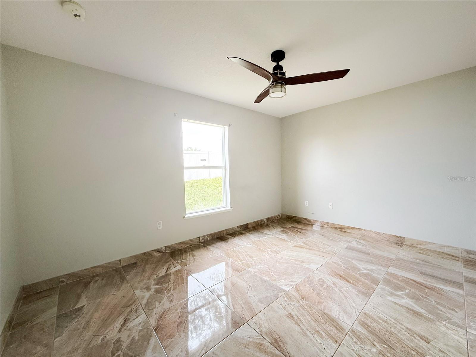 Image 25 of 31 For 774 Lobelia Dr