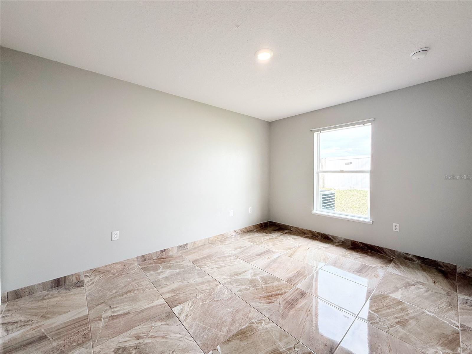 Image 29 of 31 For 774 Lobelia Dr