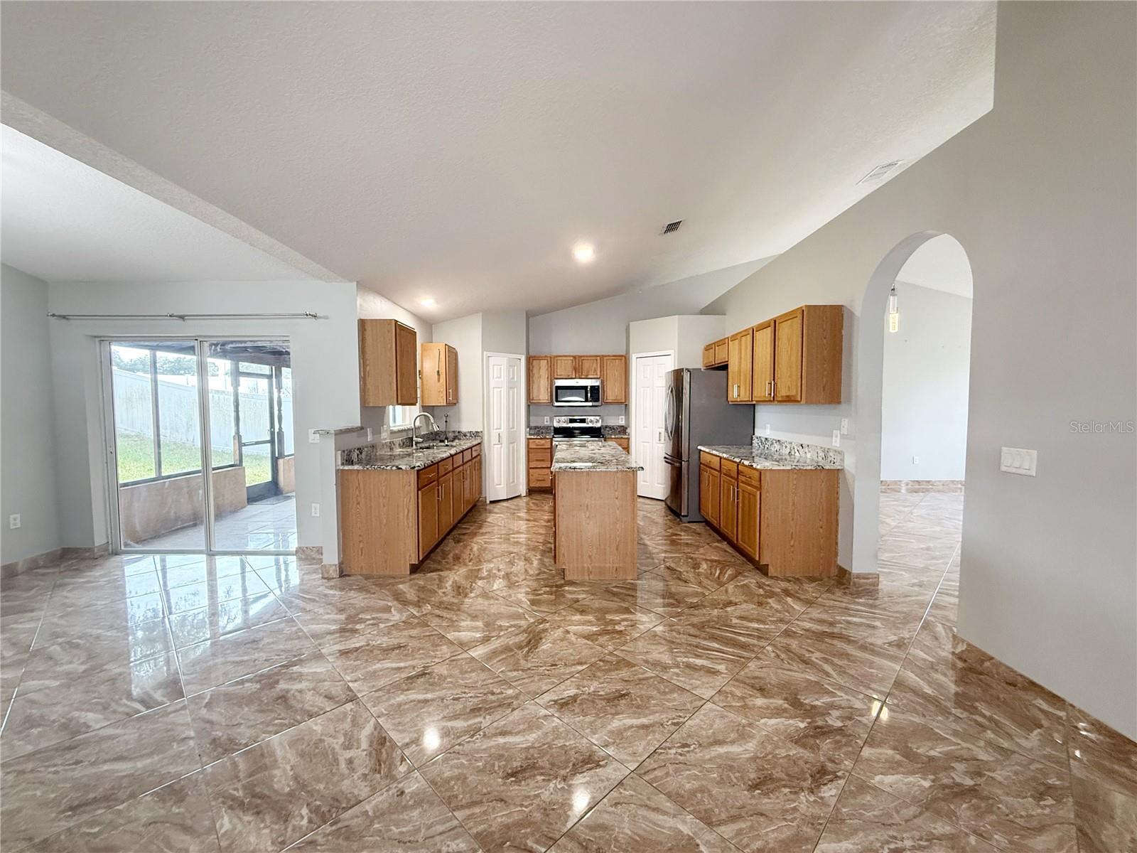 Image 9 of 31 For 774 Lobelia Dr