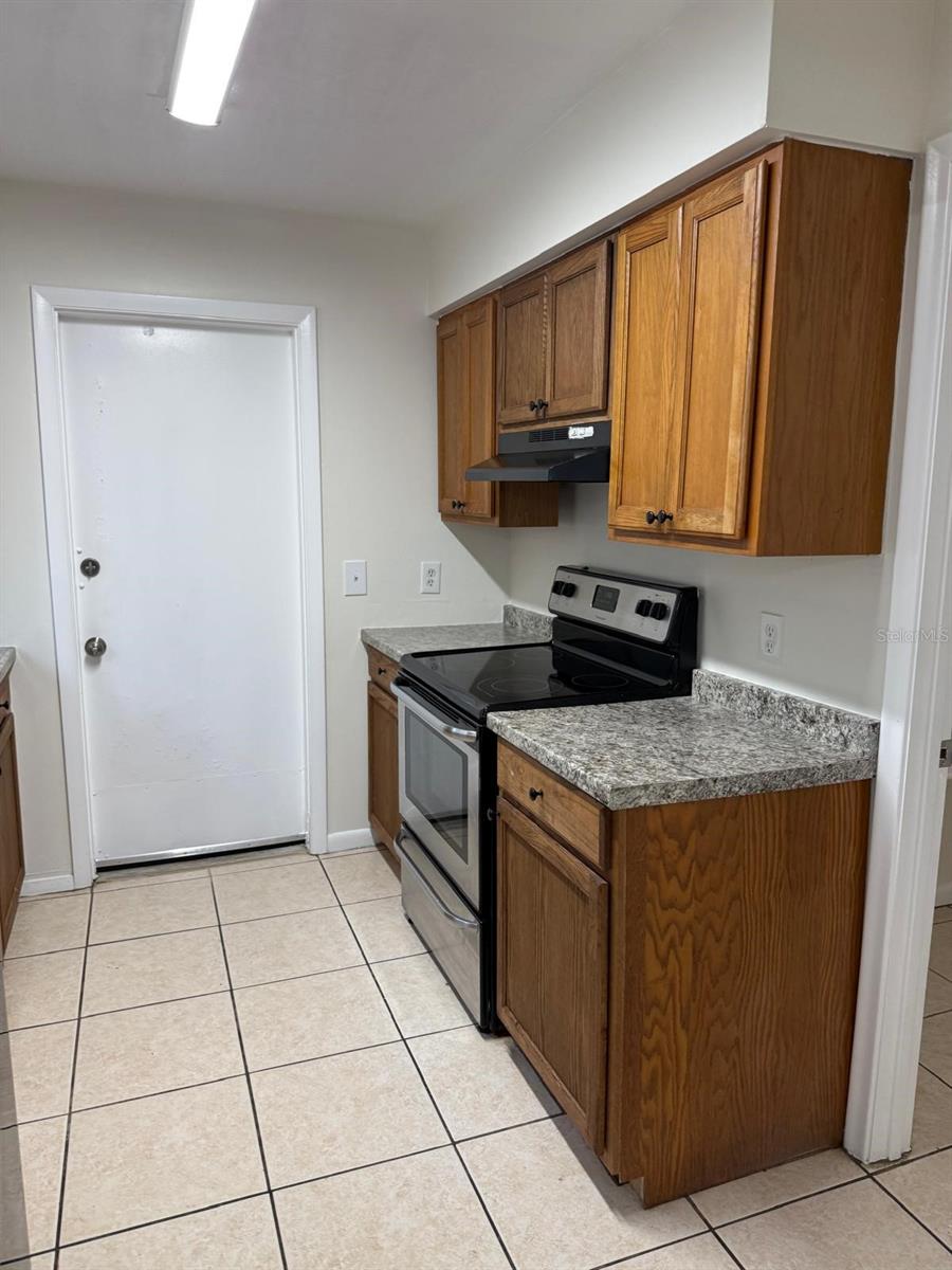 Image 5 of 14 For 5915 23rd Terrace