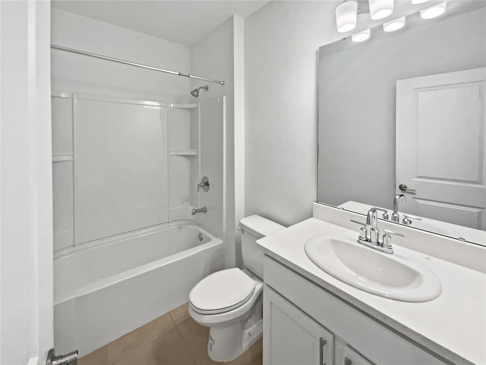 Image 13 of 37 For 200 Garnet Avenue