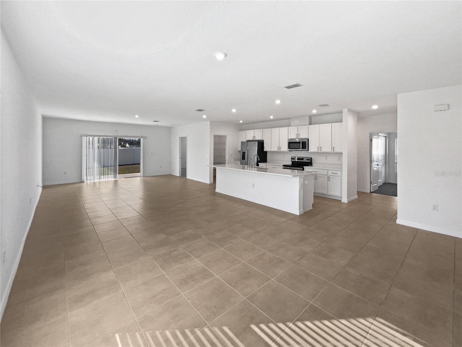 Image 15 of 37 For 200 Garnet Avenue