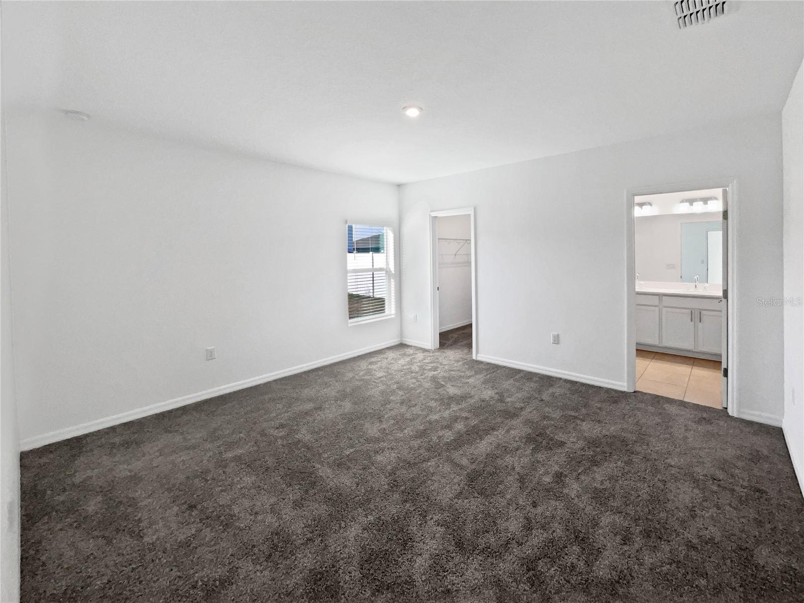 Image 17 of 37 For 200 Garnet Avenue