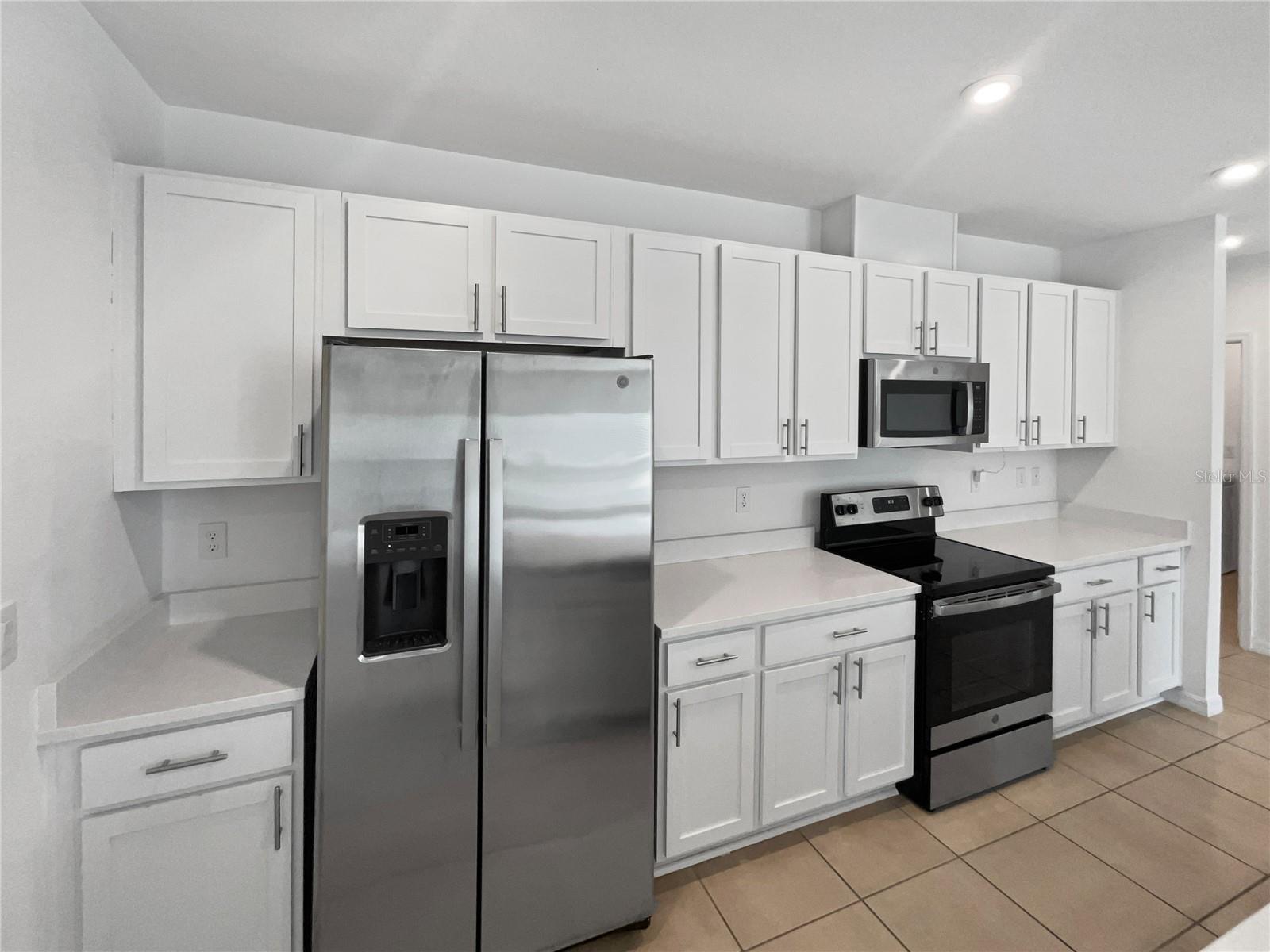 Image 23 of 37 For 200 Garnet Avenue