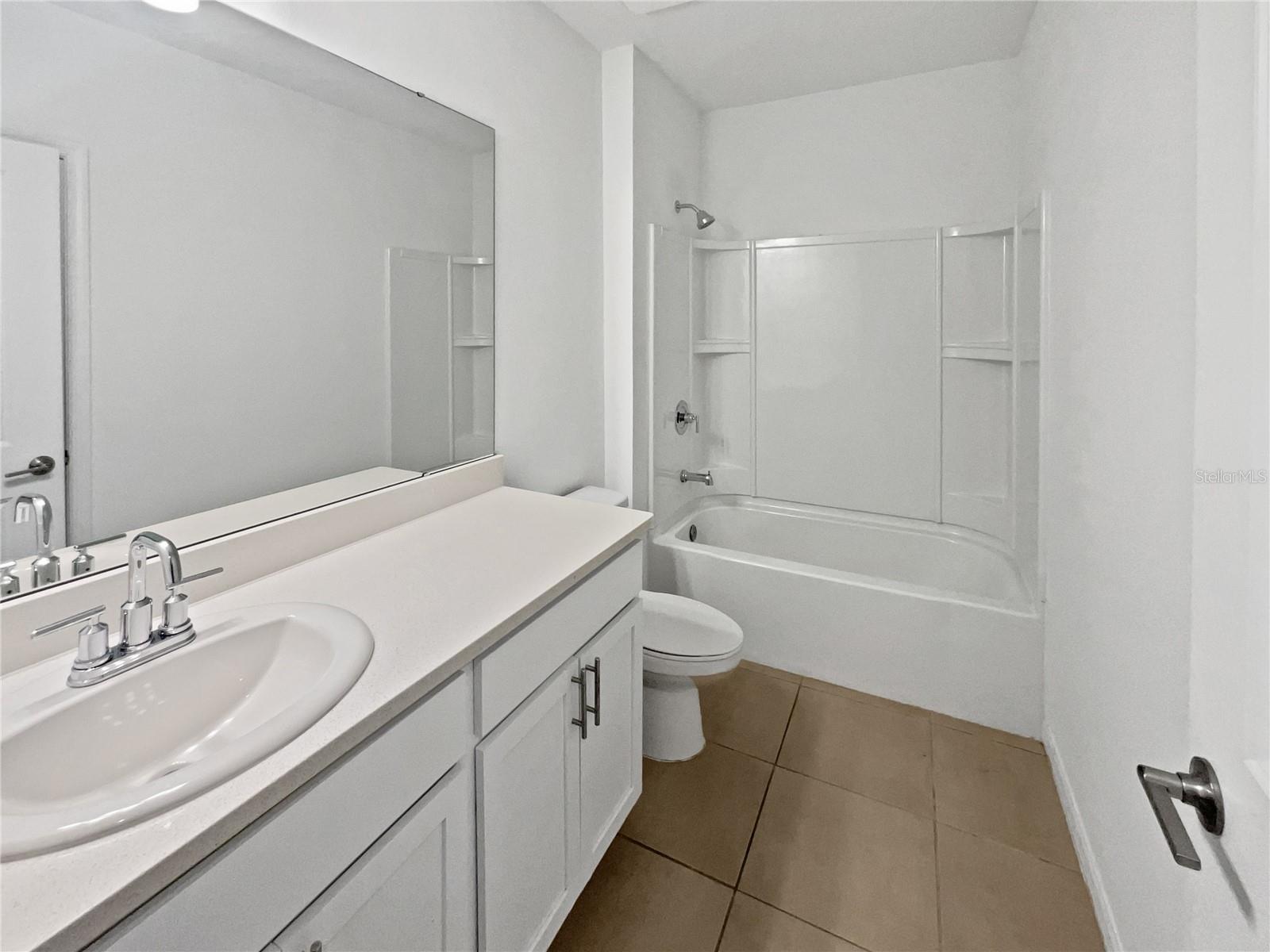 Image 31 of 37 For 200 Garnet Avenue