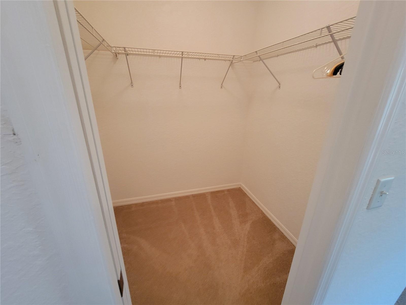 Image 8 of 20 For 7233 171st Pond Lane