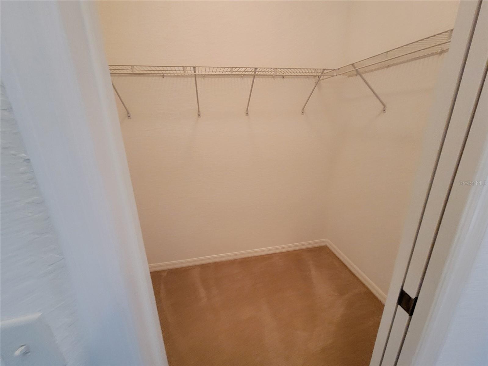 Image 9 of 20 For 7233 171st Pond Lane