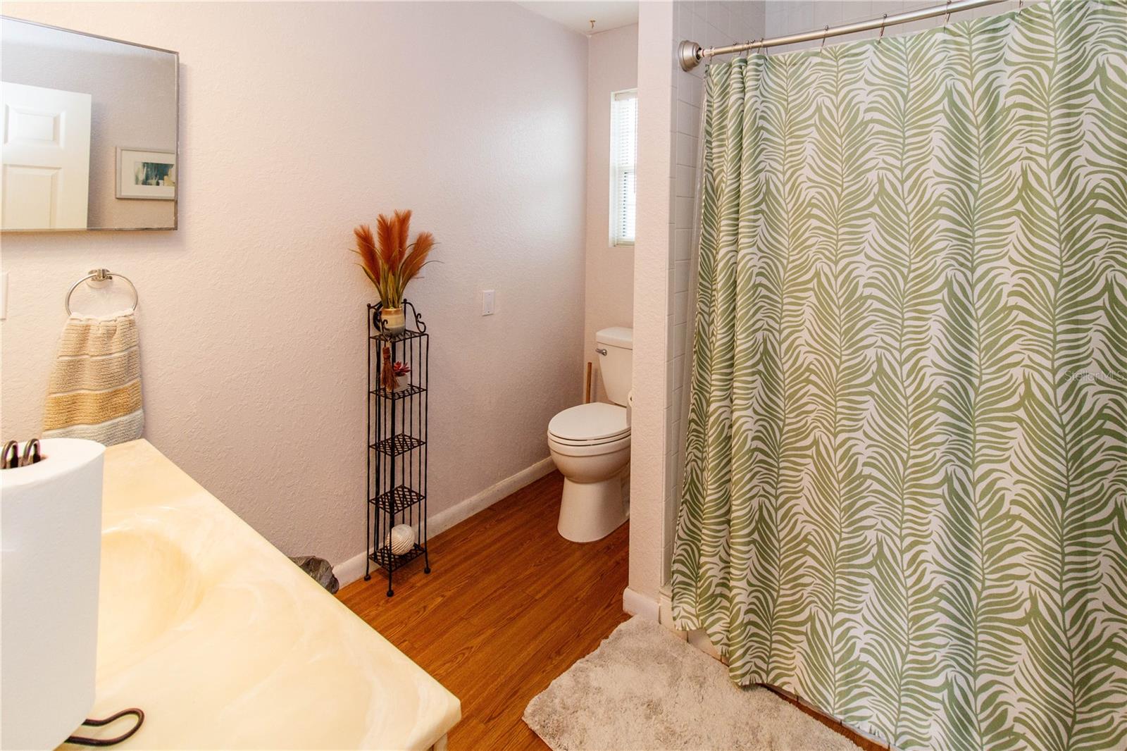 Image 15 of 27 For 525 4th Avenue Sw