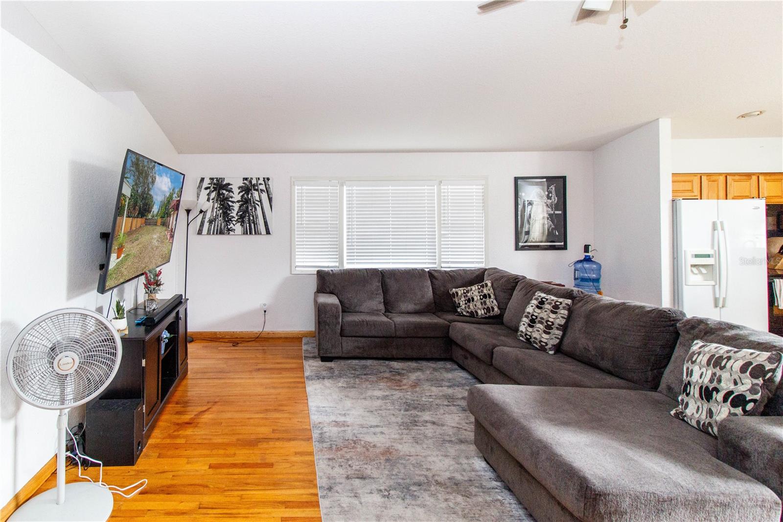 Image 2 of 27 For 525 4th Avenue Sw