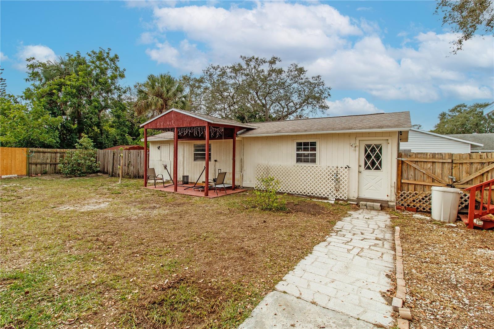 Image 23 of 27 For 525 4th Avenue Sw