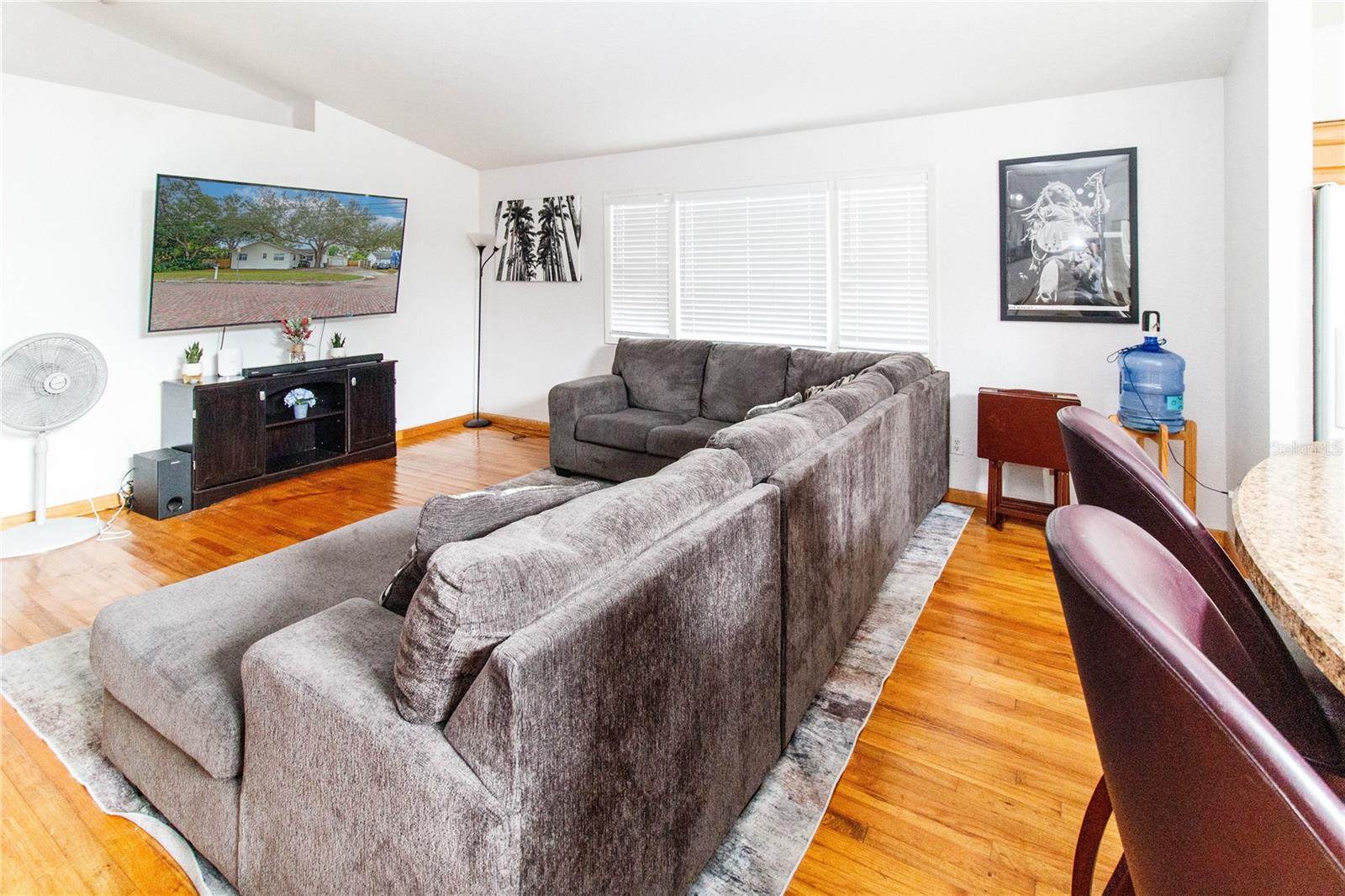 Image 4 of 27 For 525 4th Avenue Sw