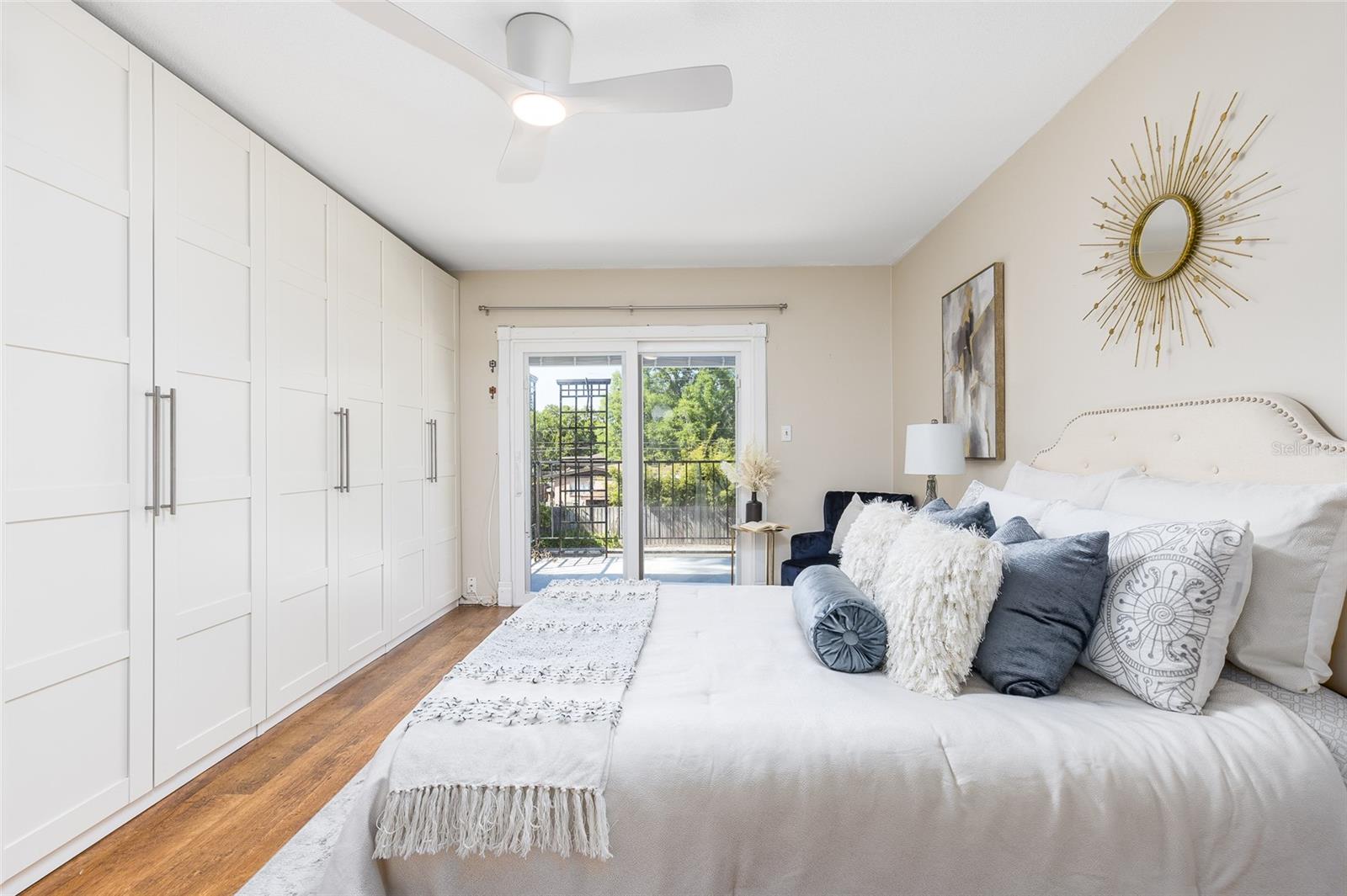 Image 10 of 22 For 1913 Woodcrest Drive B