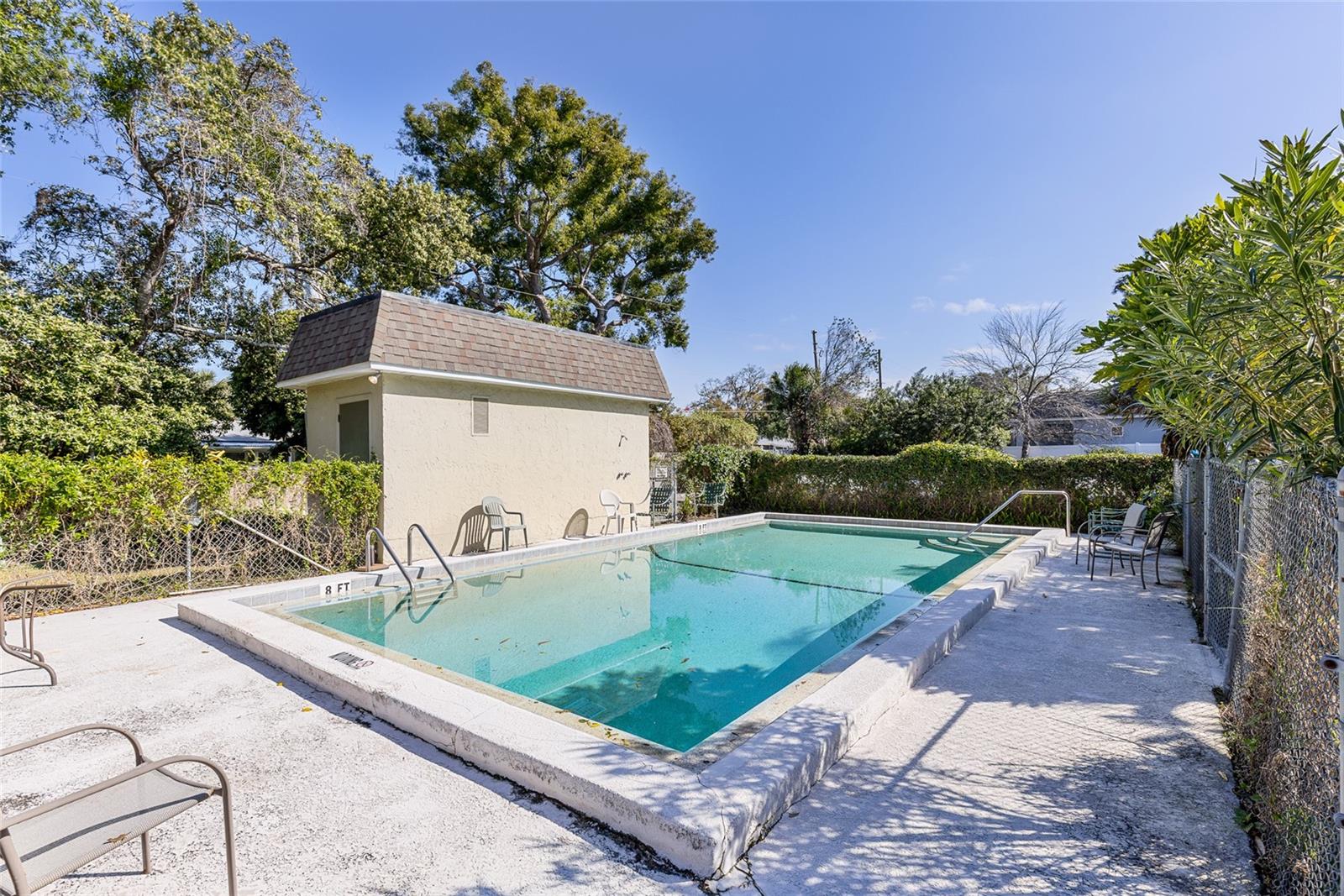 Image 17 of 22 For 1913 Woodcrest Drive B