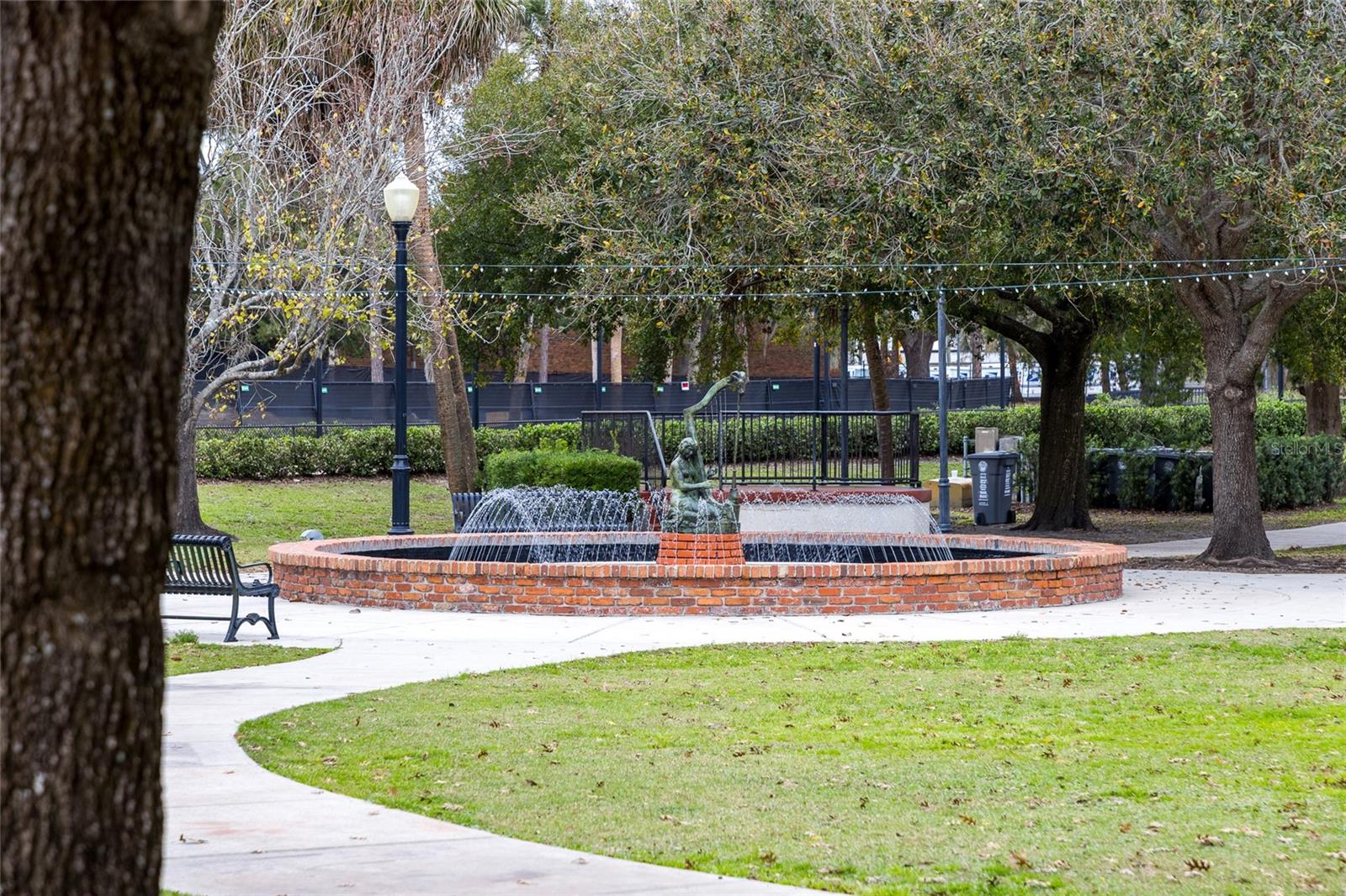 Image 21 of 22 For 1913 Woodcrest Drive B