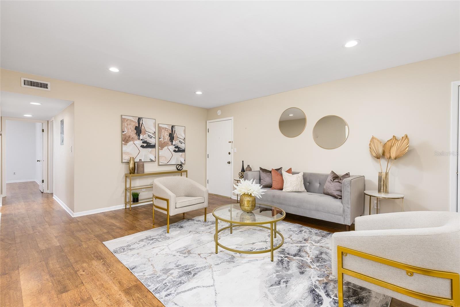 Image 4 of 22 For 1913 Woodcrest Drive B