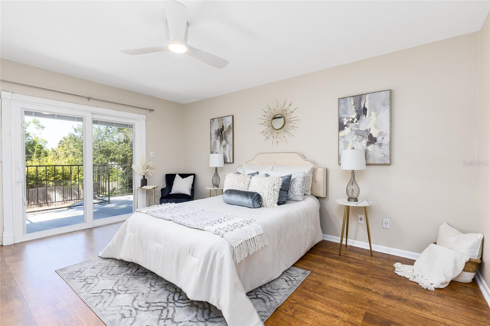 Image 9 of 22 For 1913 Woodcrest Drive B