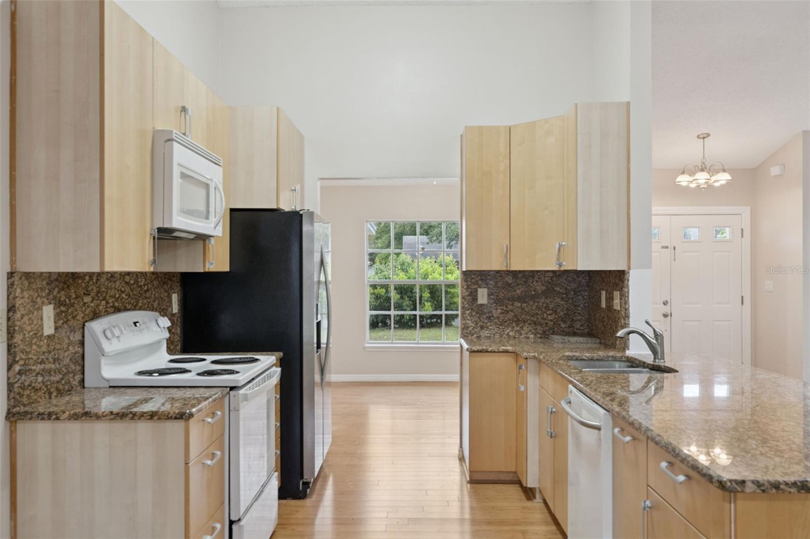 Image 14 of 32 For 6610 Pampus Drive