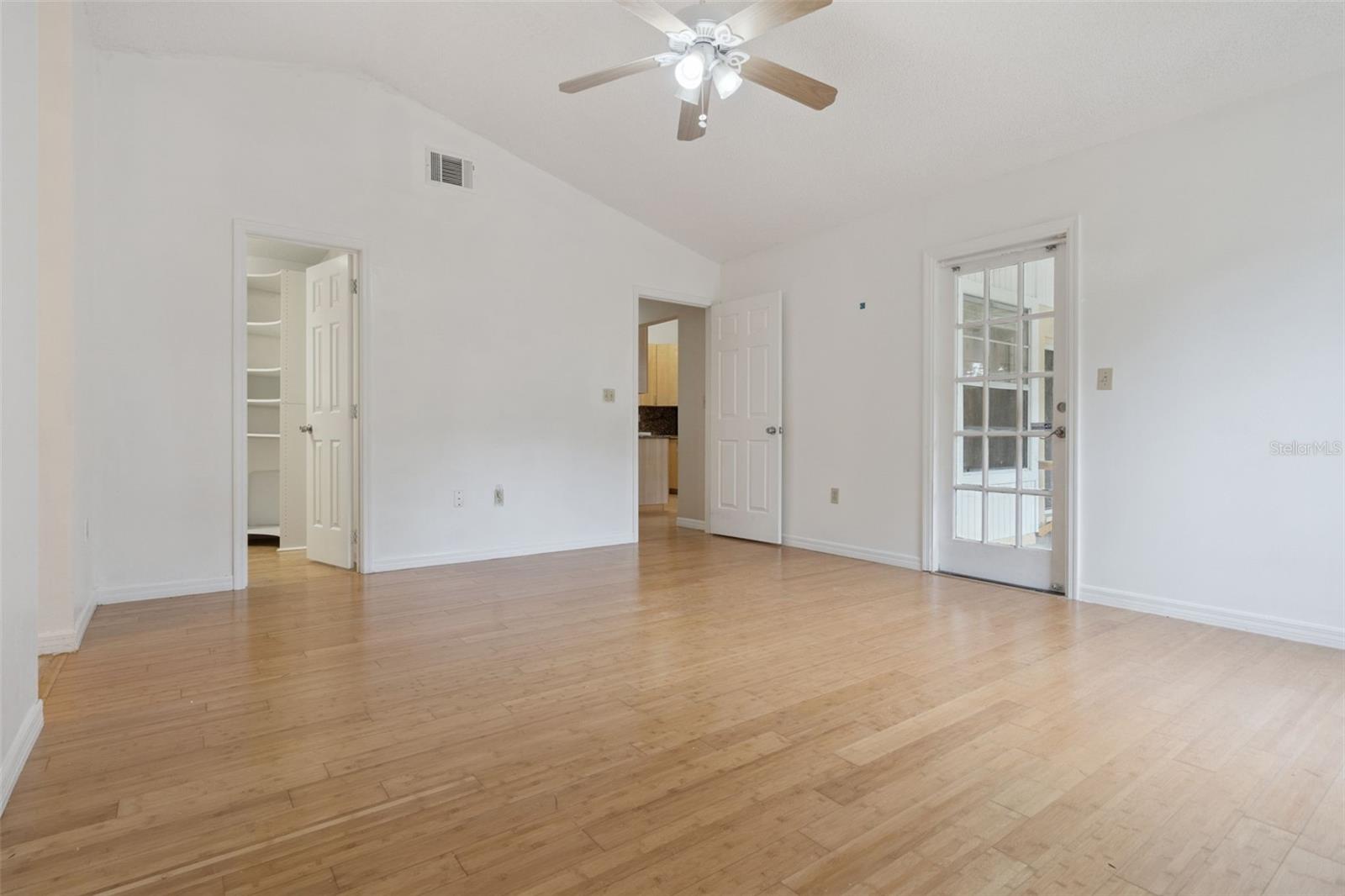 Image 15 of 32 For 6610 Pampus Drive