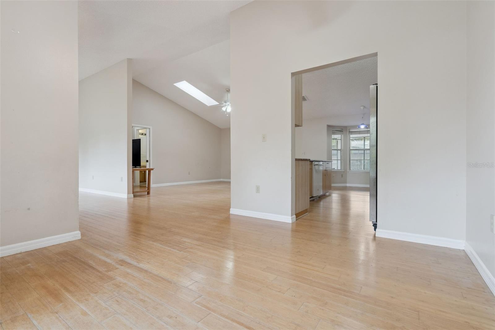 Image 7 of 32 For 6610 Pampus Drive