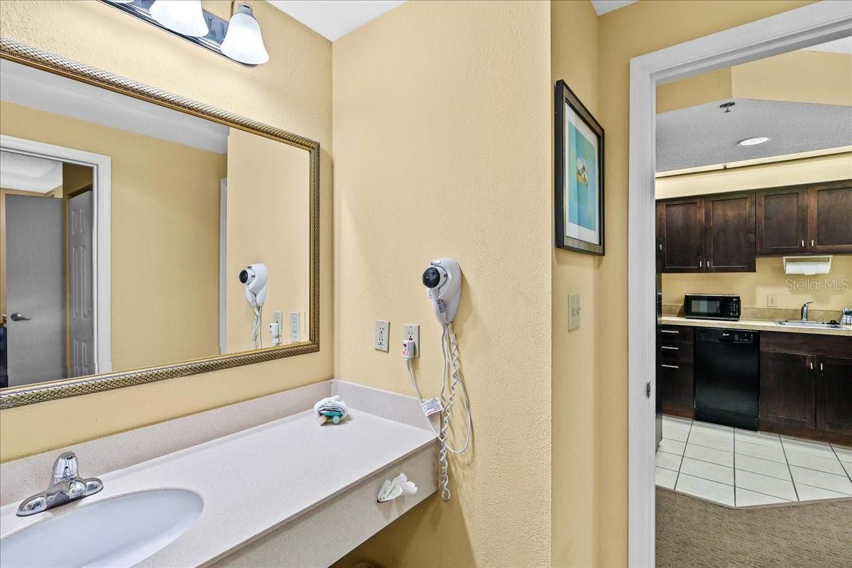 Image 12 of 27 For 7601 Canada Avenue 202