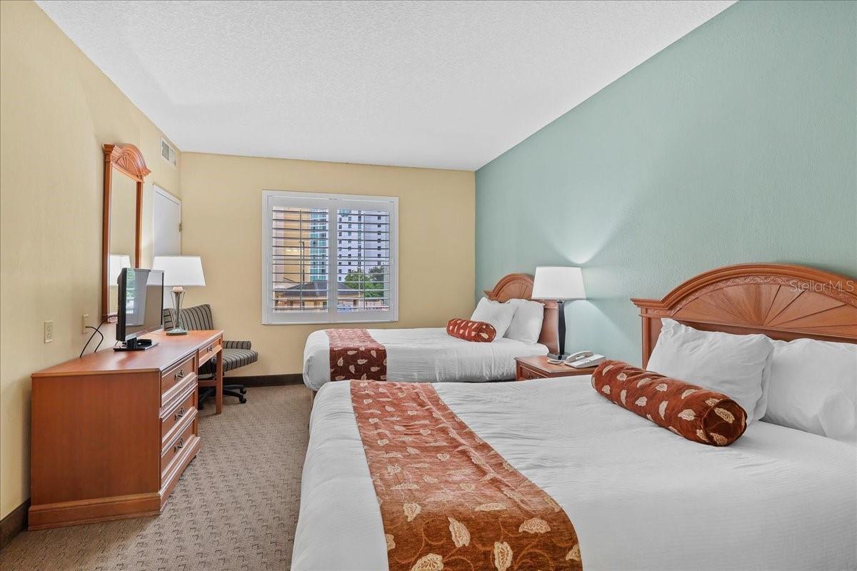 Image 16 of 27 For 7601 Canada Avenue 202