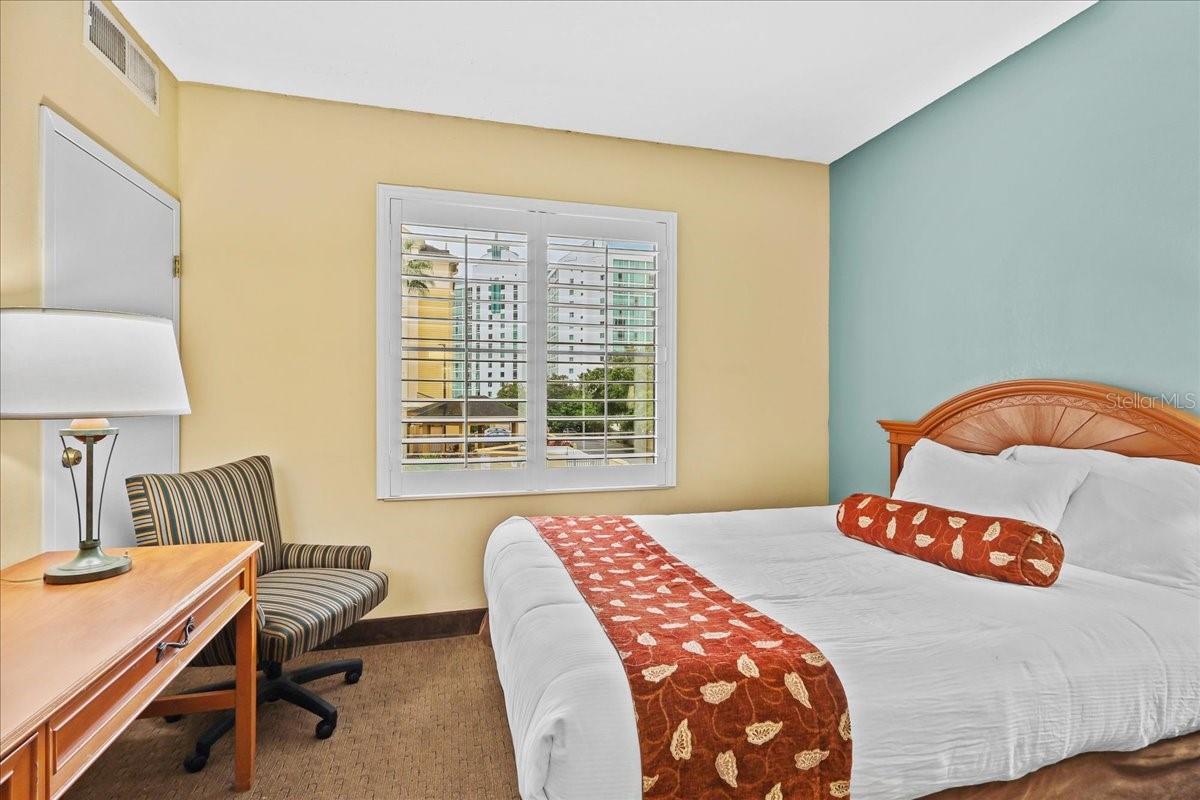 Image 20 of 27 For 7601 Canada Avenue 202