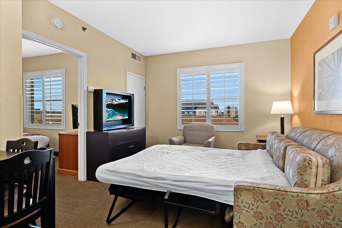 Image 10 of 27 For 7601 Canada Avenue 527