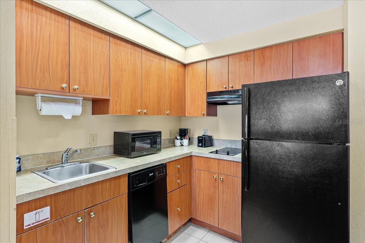 Image 6 of 27 For 7601 Canada Avenue 527