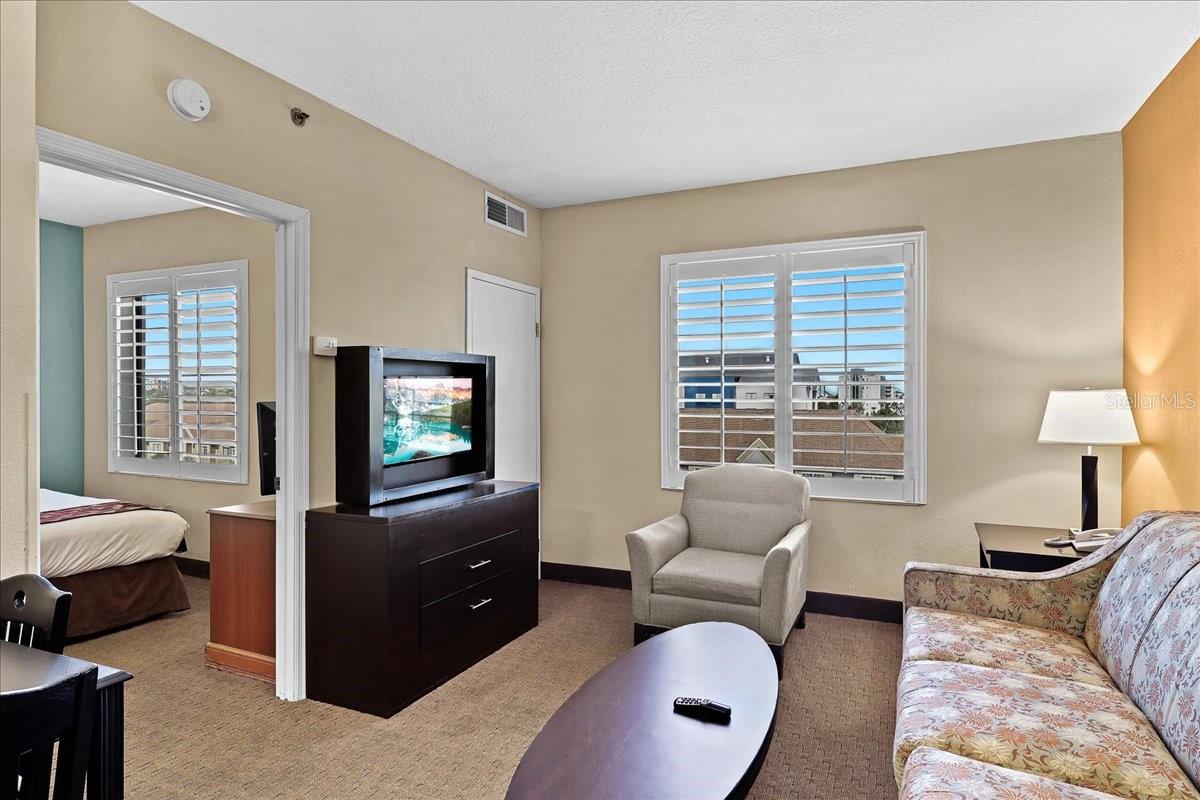 Image 8 of 27 For 7601 Canada Avenue 527