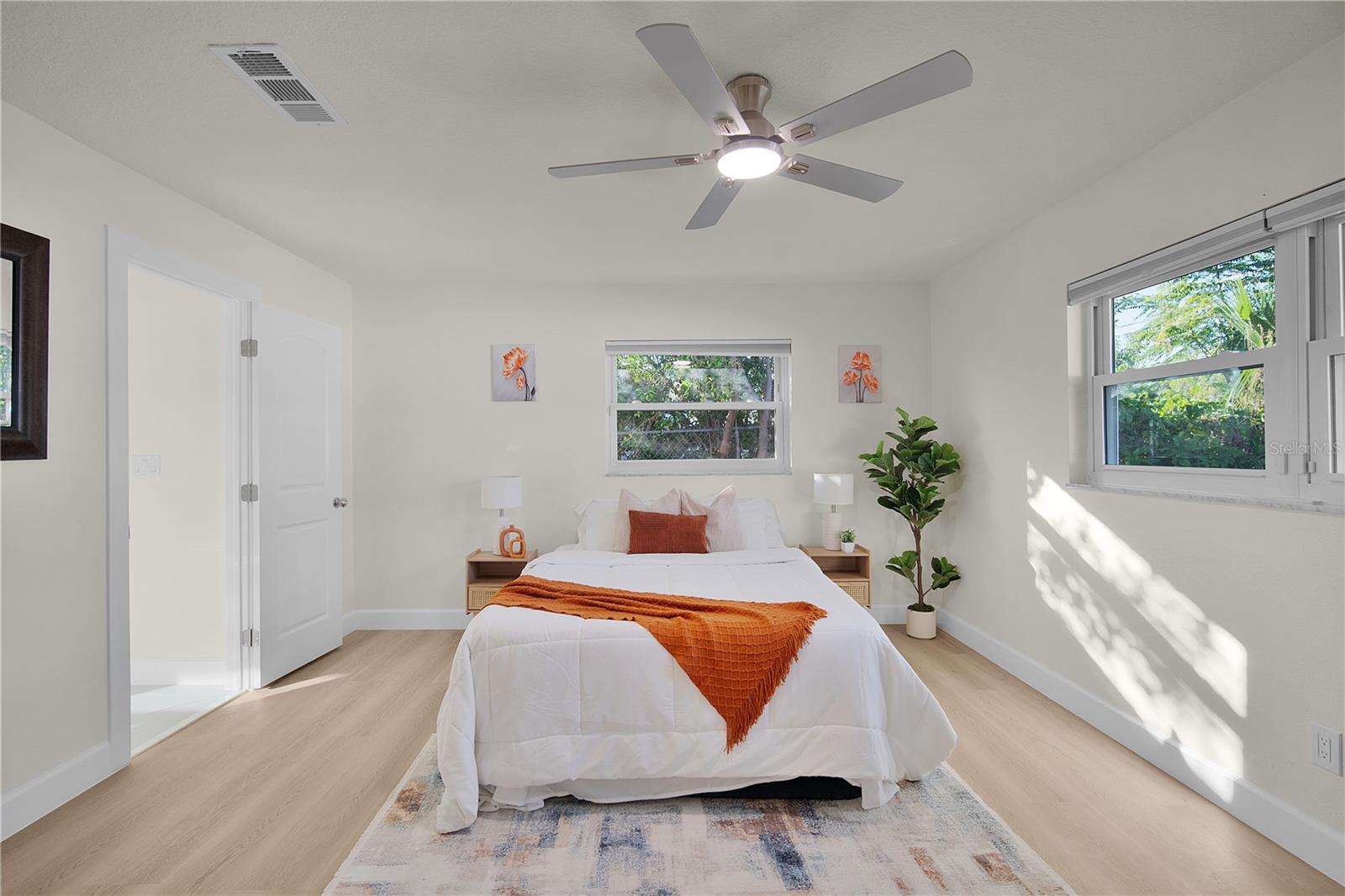 Image 10 of 33 For 4989 Wind Street