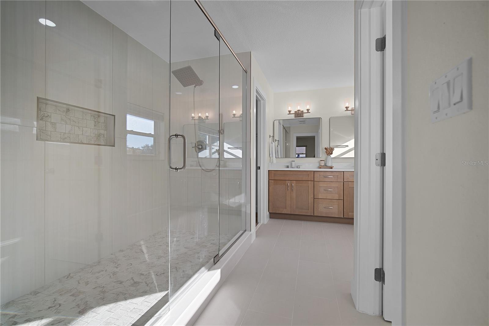 Image 12 of 33 For 4989 Wind Street