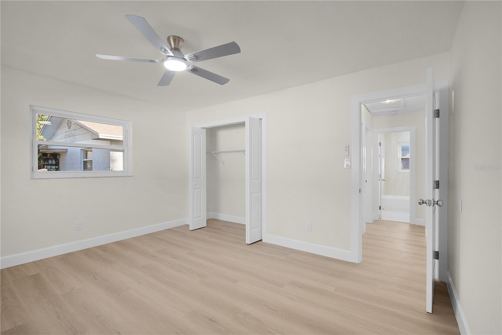 Image 23 of 33 For 4989 Wind Street