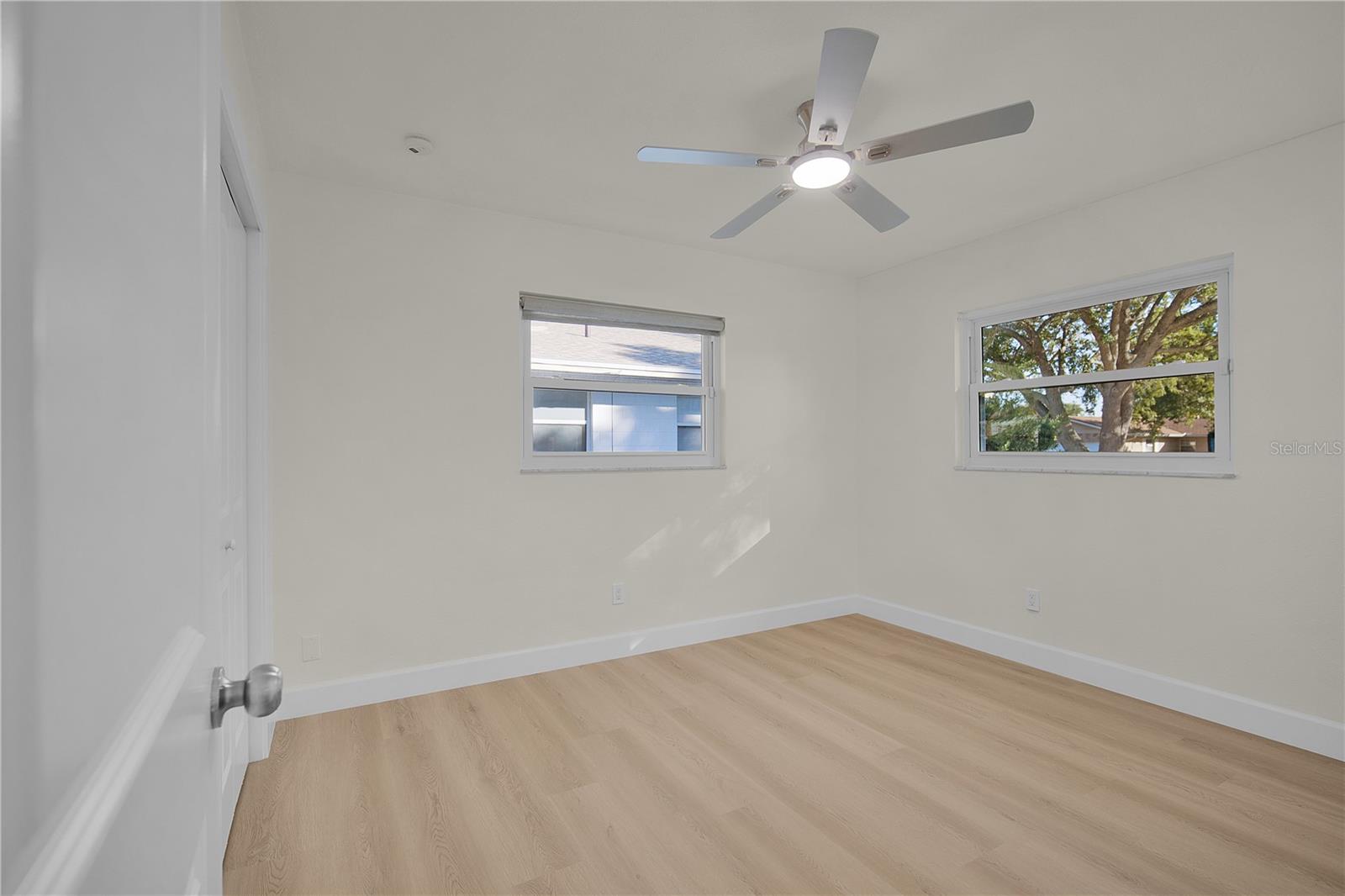 Image 24 of 33 For 4989 Wind Street