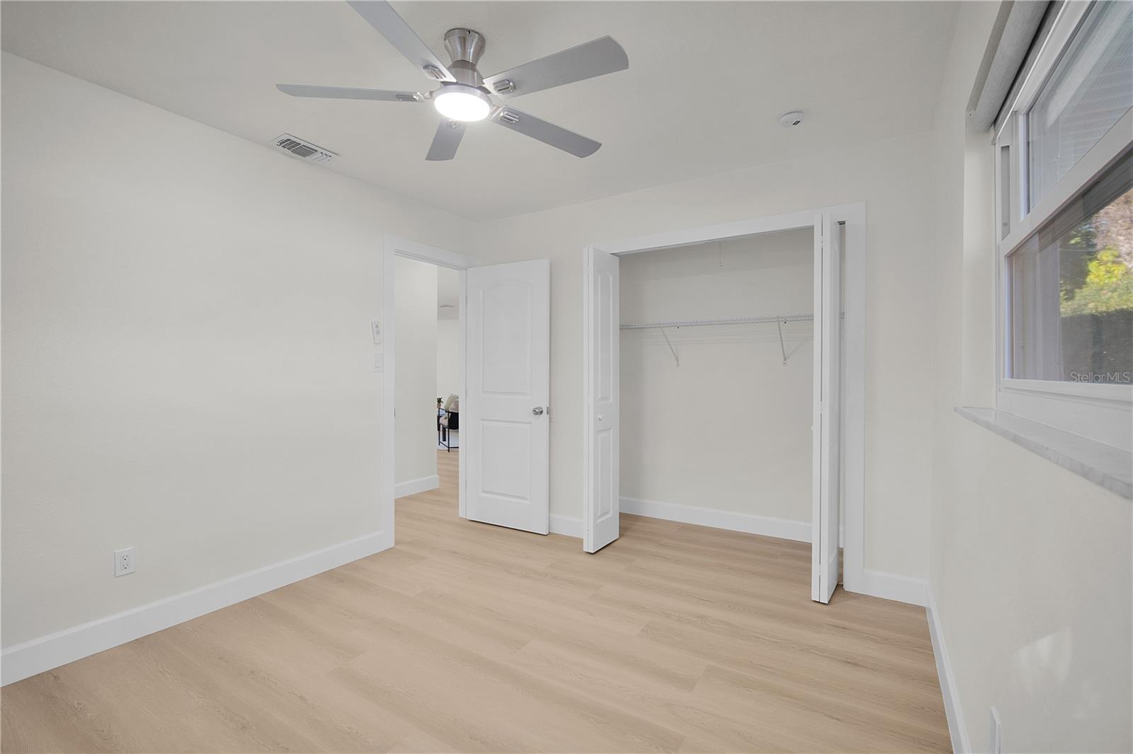 Image 25 of 33 For 4989 Wind Street