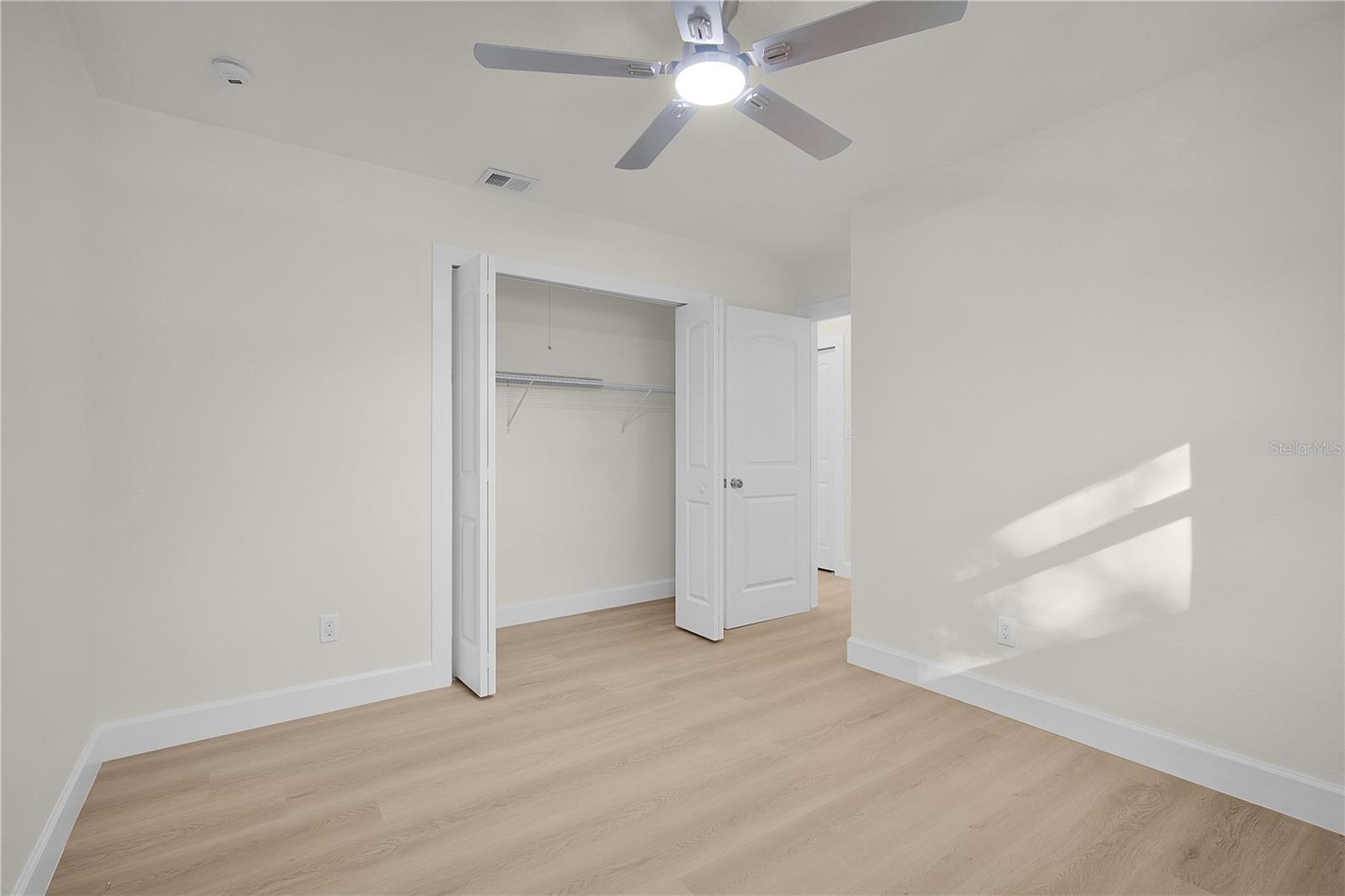 Image 26 of 33 For 4989 Wind Street