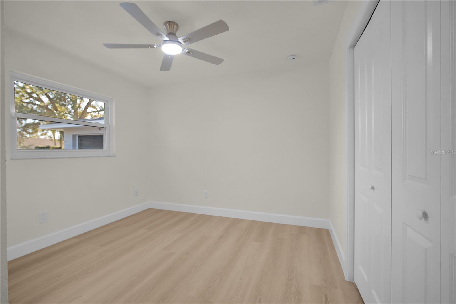 Image 27 of 33 For 4989 Wind Street