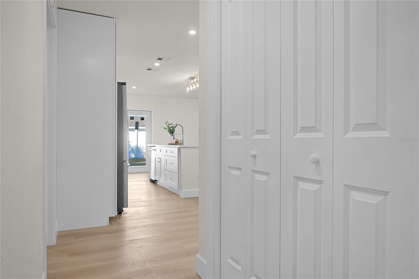 Image 28 of 33 For 4989 Wind Street