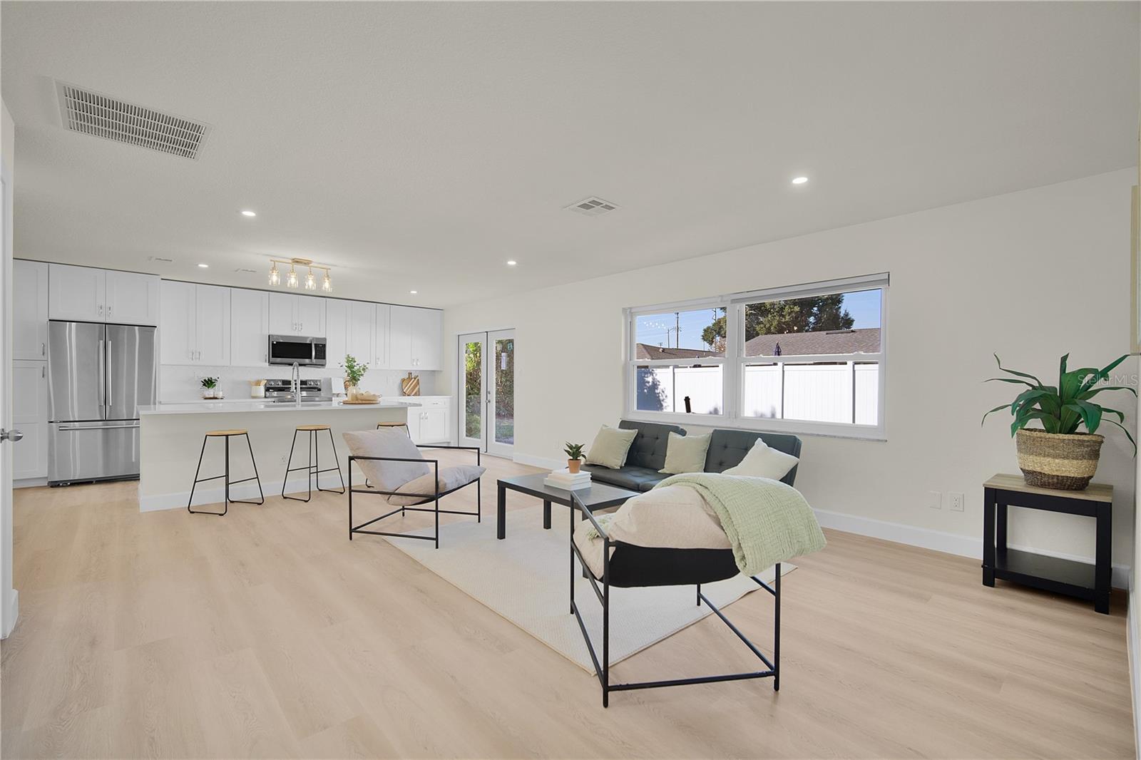 Image 3 of 33 For 4989 Wind Street