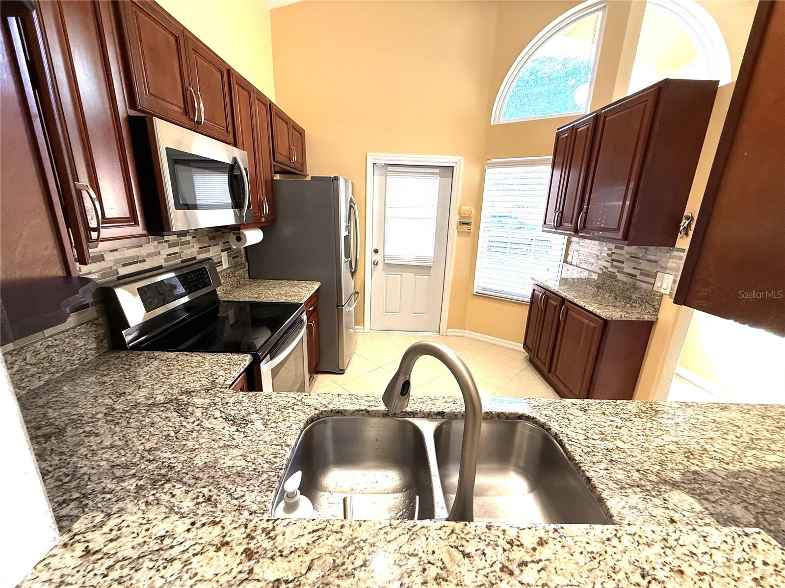 Image 12 of 21 For 9217 Valencia Palms Drive