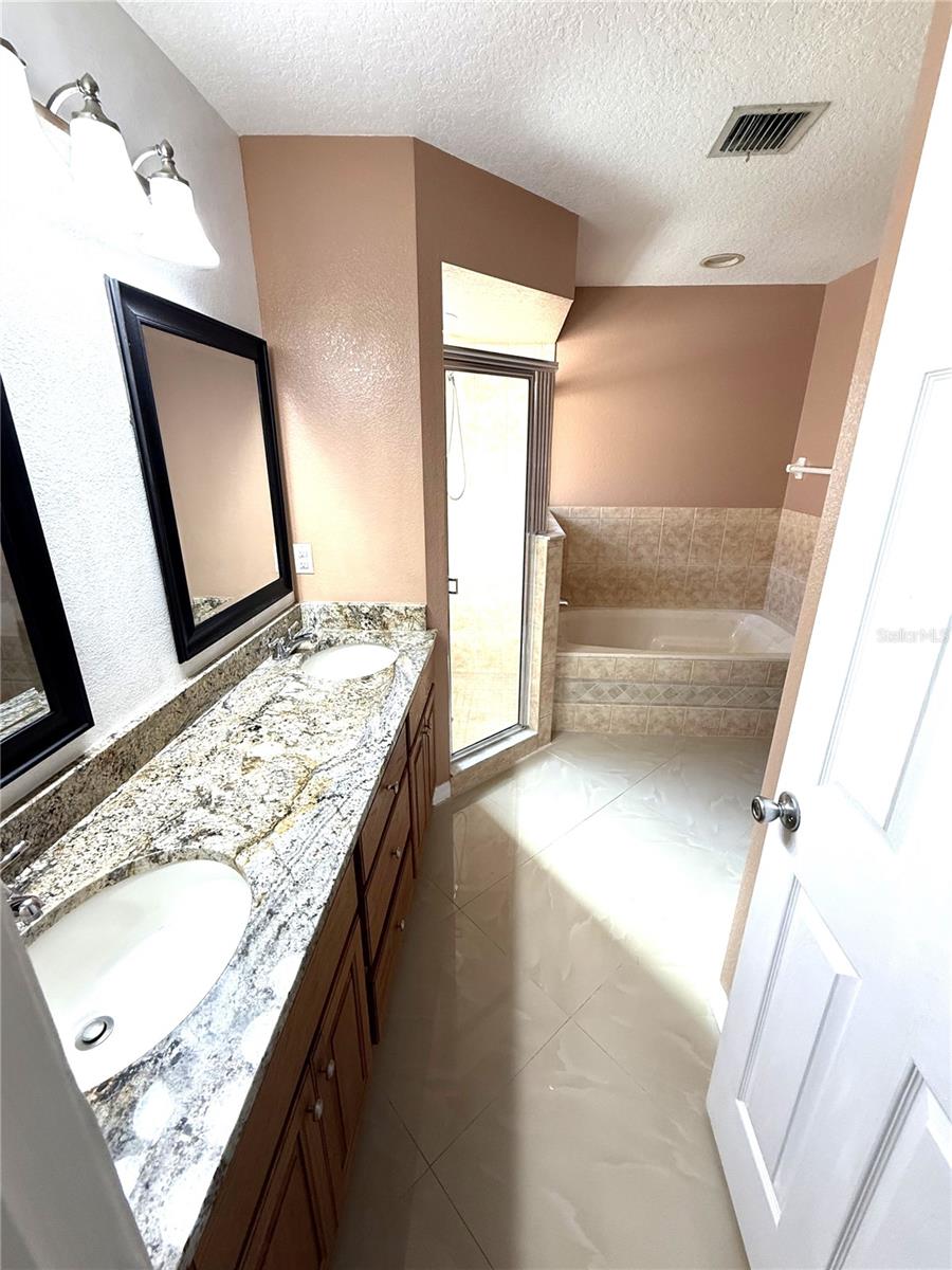 Image 13 of 21 For 9217 Valencia Palms Drive