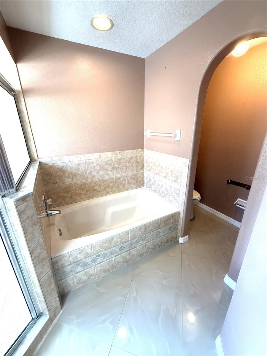 Image 14 of 21 For 9217 Valencia Palms Drive