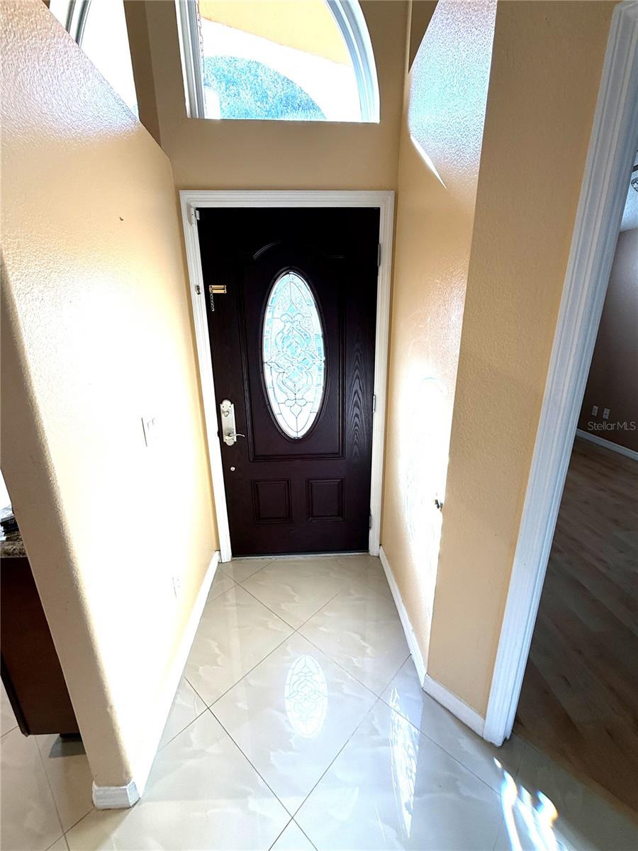 Image 3 of 21 For 9217 Valencia Palms Drive