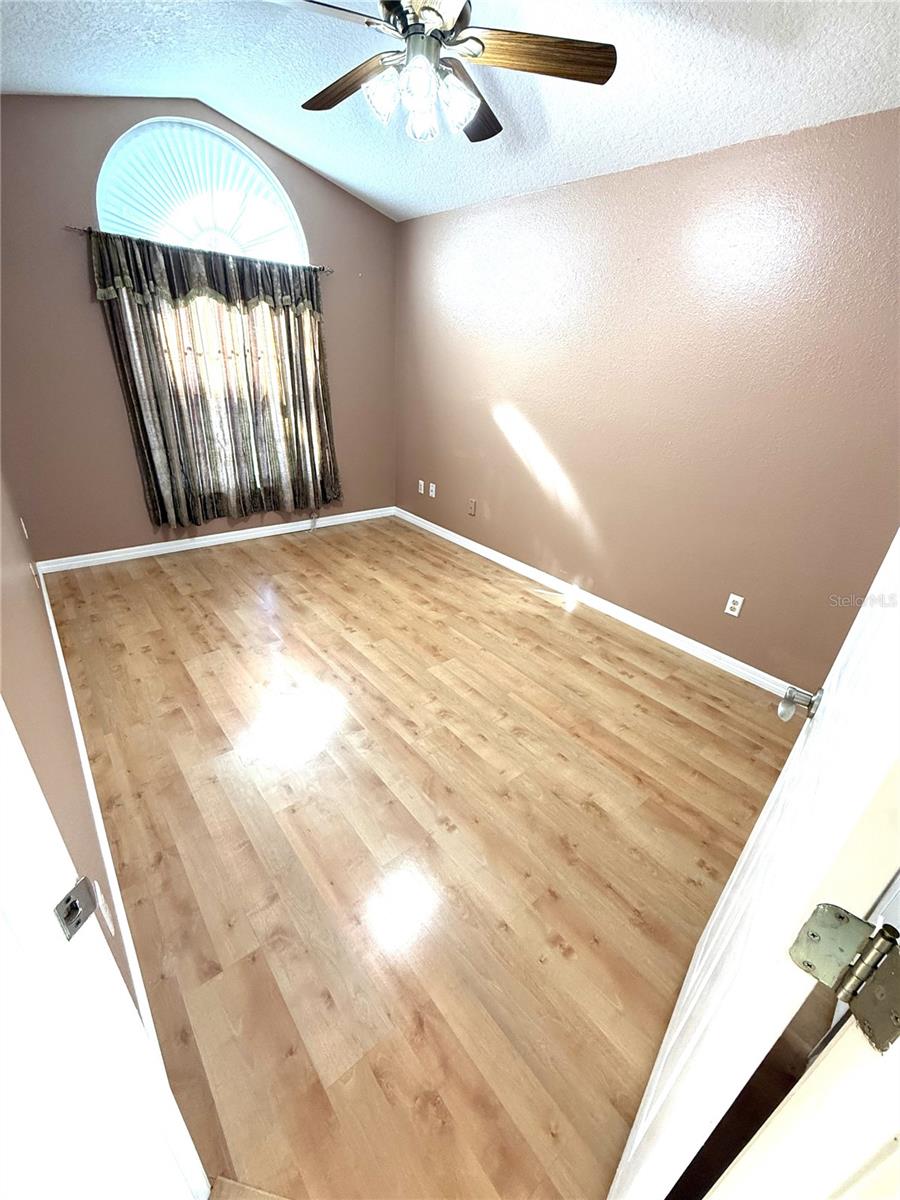 Image 4 of 21 For 9217 Valencia Palms Drive