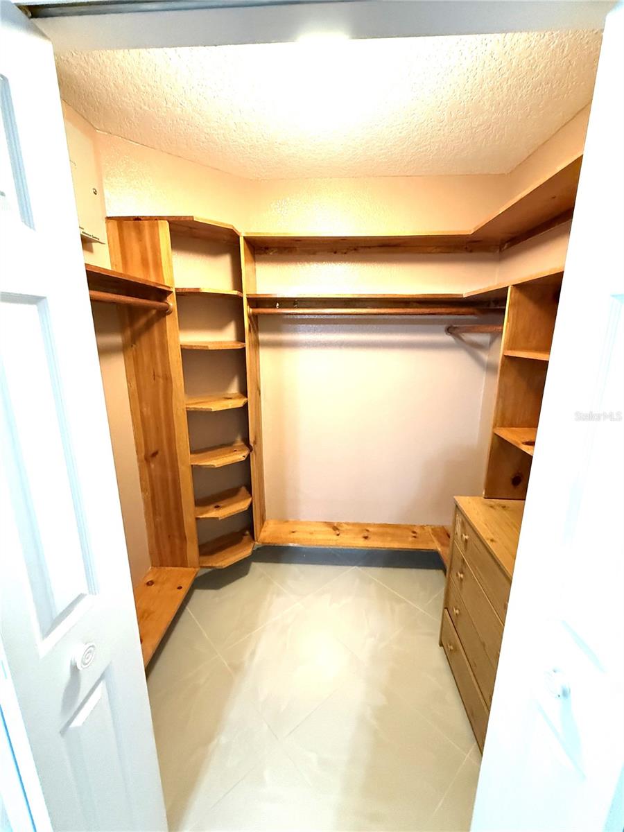 Image 8 of 21 For 9217 Valencia Palms Drive