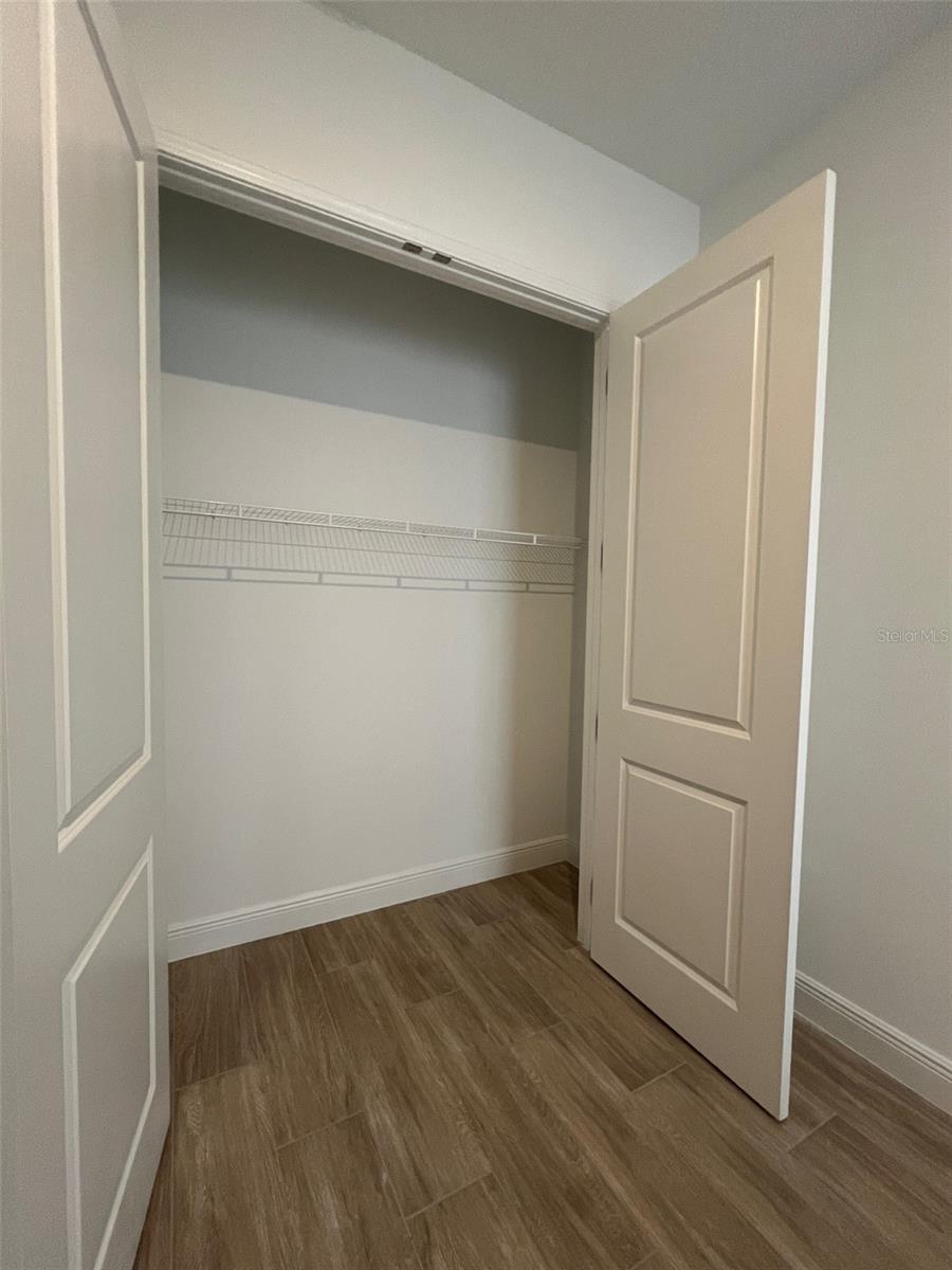 Image 11 of 27 For 9851 Gobat Aly